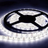 Лента светодиодная 12V 5050 60Led 14,4W IP20 белая 5м 6500К ЭРА (Б0044118)